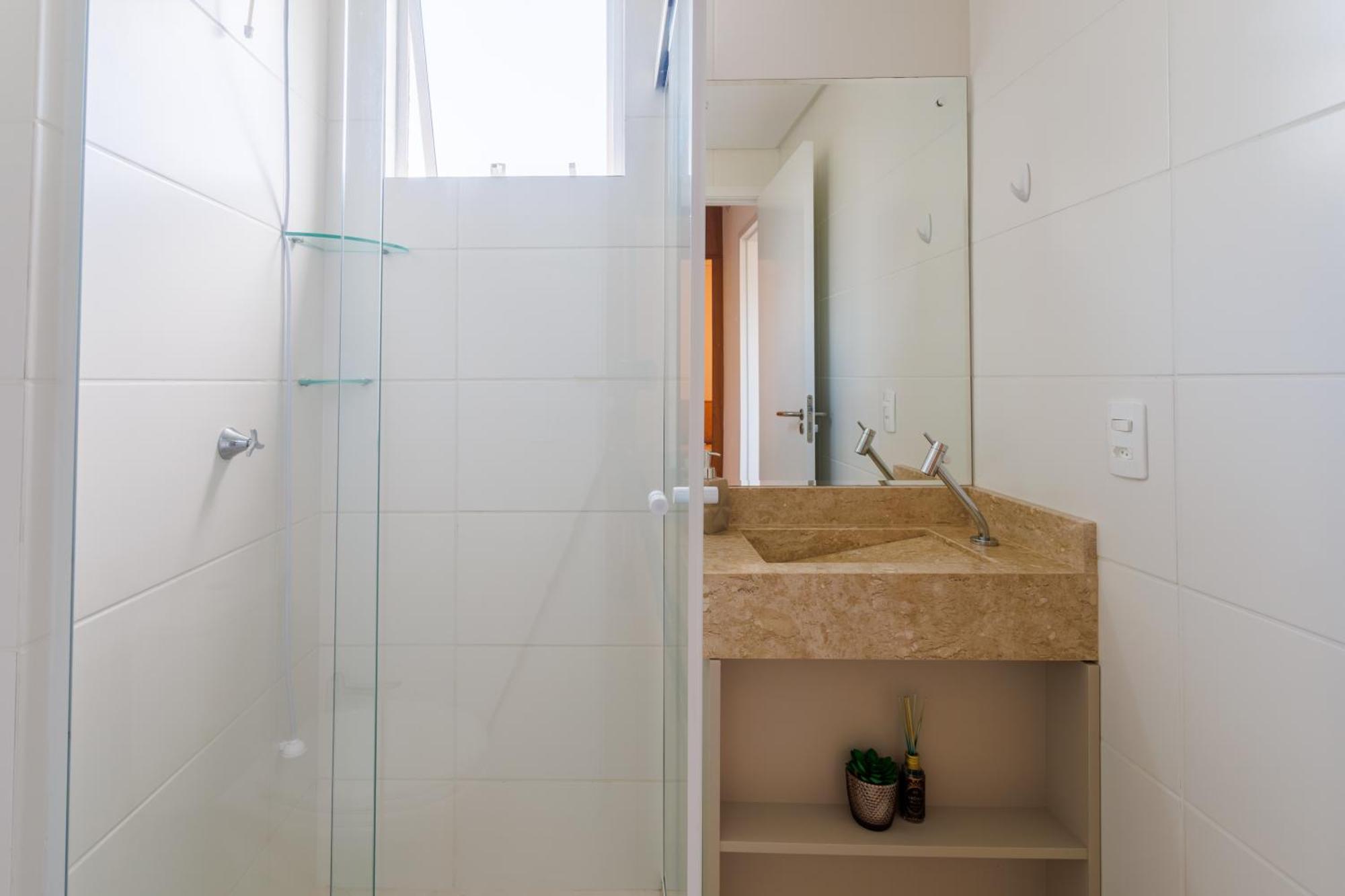 A150 M Da Com Sacada, Wi-fi, Piscina, Portaria 24h, Playground E Vaga De Garagem