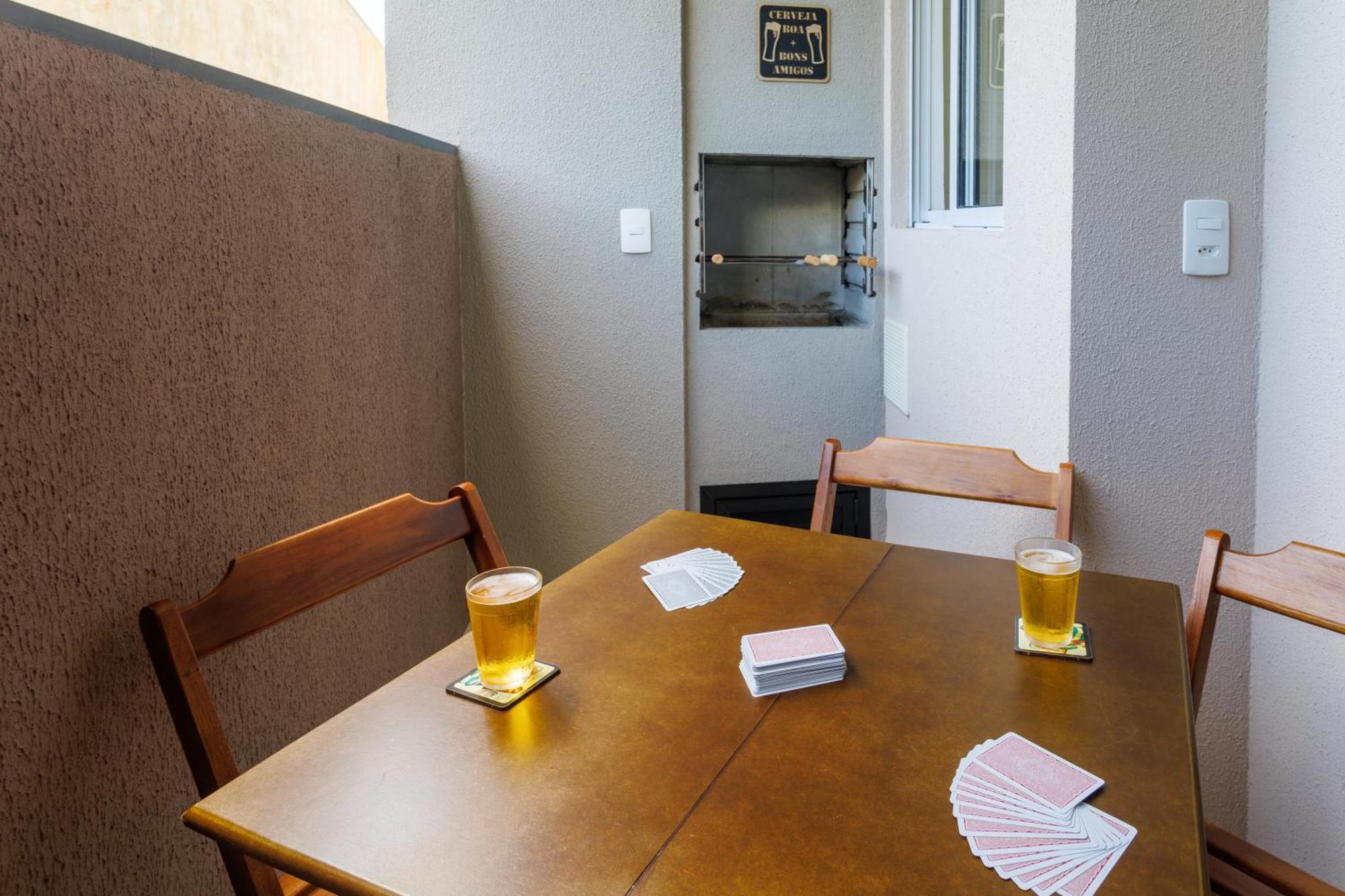 Apartment A150 M Da Com Sacada, Wi-fi, Piscina, Portaria 24h, Playground E Vaga De Garagem *